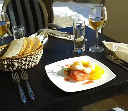 Hotel St. John Hill 4*